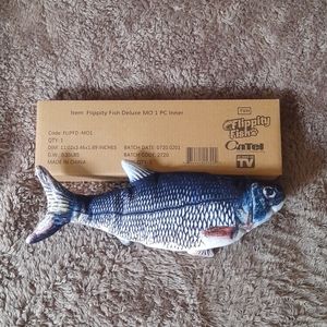 Flippity Fish Cat Toy